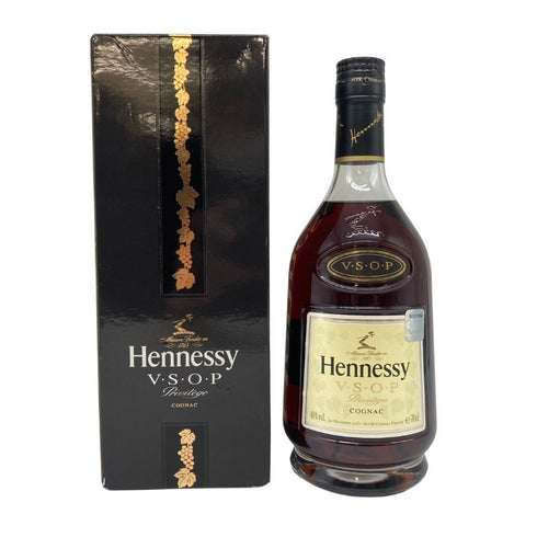 ヘネシー VSOP 黒キャップ プリヴィレッジ 700ml 40% Hennessy Privilege コニャック【B2】