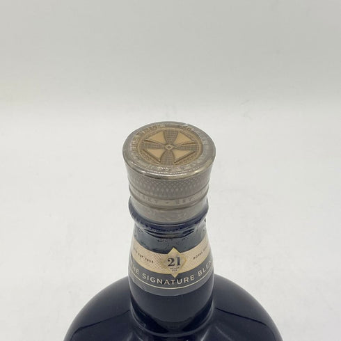 ロイヤルサルート 21年 シグネチャーブレンド 青陶器ボトル 700ml 40% ROYAL SALUTE スコッチウイスキー1355g【L1】
