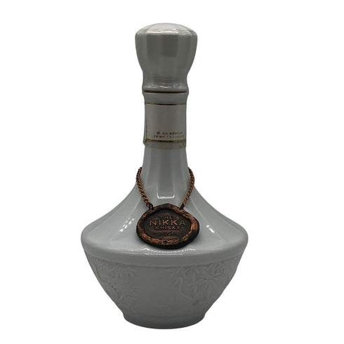 東京都限定◆ニッカ ウイスキー 鶴 陶器ボトル 760ml 43% NIKKA 1248g【o0】