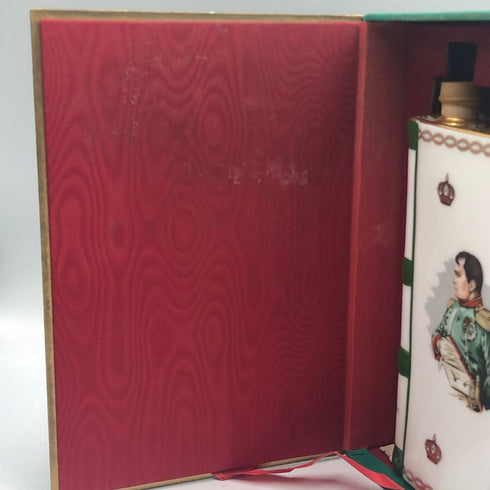 カミュ ナポレオン ブック 白陶器 700ml 40% CAMUS NAPOLEON BOOK コニャック1317g【T1】