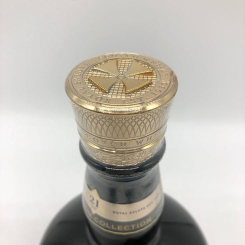 ロイヤル サルート 21年 ファッション コレクション リチャード クイン エディション2 デイジー 40% 700ml Royal Salute 21yo The Fashion Collection Richard Quinn Edition2 スコッチウイスキー1406g【N0】