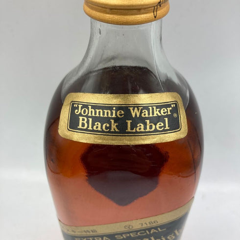 ジョニーウォーカー ブラックラベル 12年 金キャップ 特級表記 760ml Johnnie Walker BLACK LABEL スコッチウイスキー【R4】