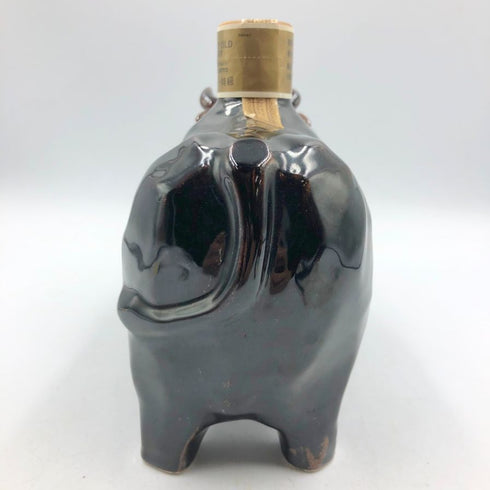 東京都限定◆サントリー オールド ウイスキー 特級 干支ボトル 陶器ボトル 丑歳 牛 700ml 43% SUNTORY OLD WHISKY 1156g【SKU】
