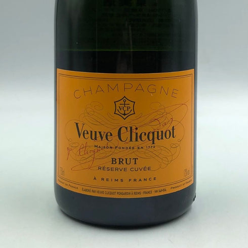 ヴーヴ クリコ ブリュット イエローラベル 750ml 12% VEUVE CLICQUOT YELLOW シャンパン【O1】