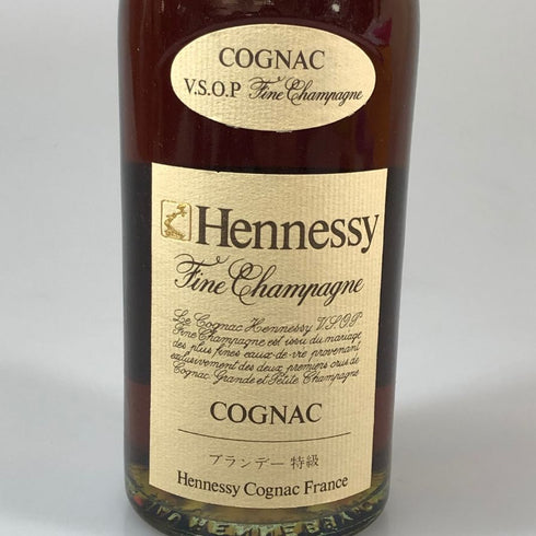 ヘネシー VSOP ファインシャンパーニュ スリムボトル グリーンボトル 特級表記 700ml 40% Hennessy Fine Champagne コニャック【F0】