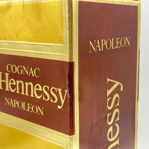 ヘネシー ナポレオン コニャック 金キャップ 700ml 40% HENNESSY NAPOLEON コニャック【C4】