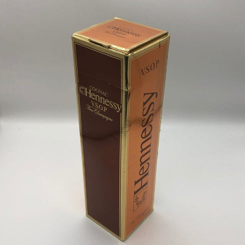 ヘネシー VSOP 金キャップ グリーンボトル 700ml 40% Hennessy ブランデー【T1】