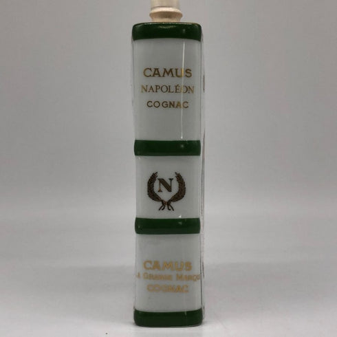 カミュ ナポレオン ブック 白陶器 700ml 40% CAMUS NAPOLEON BOOK コニャック1159g【J4】
