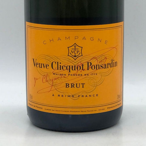 ヴーヴ クリコ ブリュット イエローラベル 750ml 12% VEUVE CLICQUOT YELLOW シャンパン【A0】