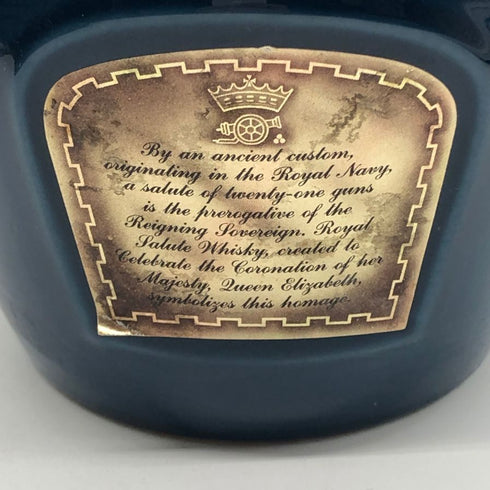 ロイヤルサルート 21年 青陶器ボトル 700ml 40% ROYAL SALUTE スコッチウイスキー1143.5g【M4】