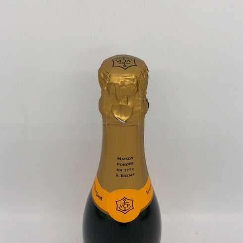 ヴーヴ クリコ ブリュット イエローラベル 375ml 12% VEUVE CLICQUOT YELLOW シャンパン【I2】