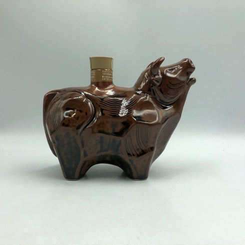 東京都限定◆サントリー ローヤル 干支ボトル 丑歳 茶陶器ボトル 600ml 43% SUNTORY ROYAL 1219g【I1】