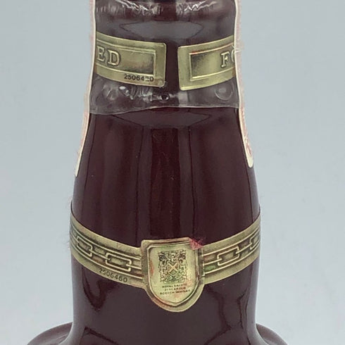 ロイヤルサルート 21年 赤陶器 700ml 40% 1264g ROYAL SALUTE【P2】