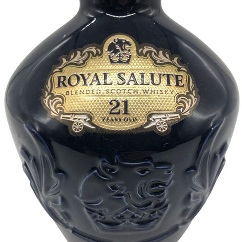 ロイヤルサルート 21年 青陶器 700ml 40% 1359g ROYAL SALUTE 1359g 1302g【O】