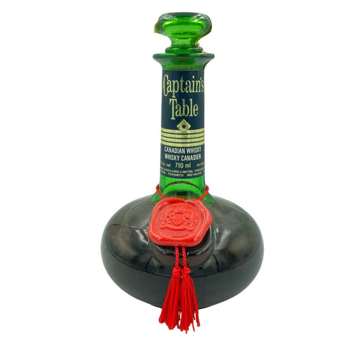 キャプテンズ テーブル カナディアン ウイスキー 710ml 40% Captains Table CANADIAN WHISKY【N】