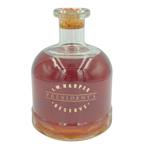 I.W. ハーパー プレジデント リザーブ 750ml 43% I.W. HARPER PRESIDENT'S RESERVE【EE】