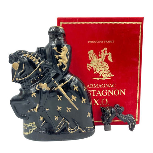 カスタニョン 騎士 黒陶器ボトル 700ml 40% CASTAGNON XO 1790g【G】