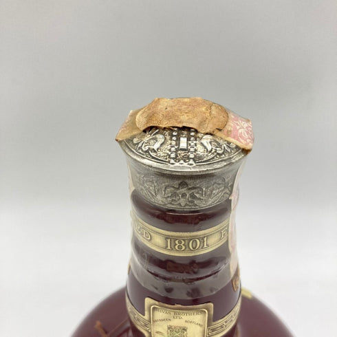 ロイヤルサルート 21年 青陶器 700ml 40% ROYAL SALUTE 1353g【L】