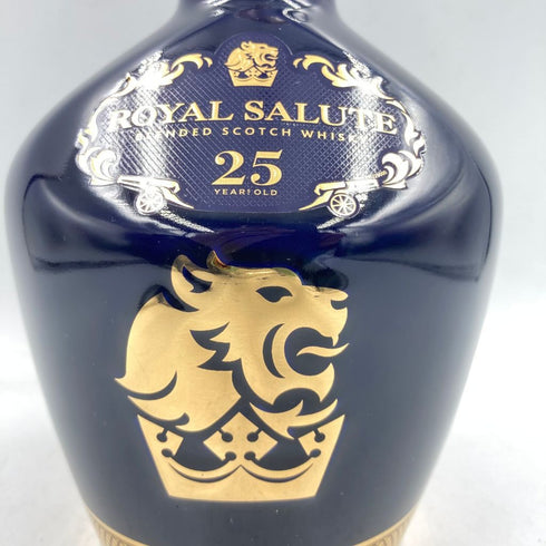 ロイヤルサルート 25年 青陶器ボトル スコッチウイスキー 700ml 40% Royal Salute 1427.8g【A4】