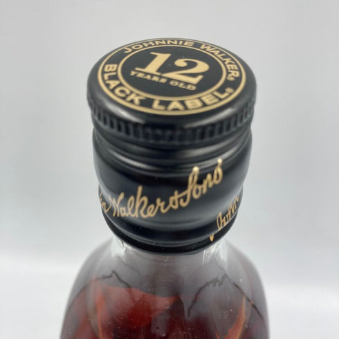 ジョニーウォーカー ブラックラベル 12年 黒キャップ 700ml 40% Johnnie Walker BLACK LABEL 【X1】