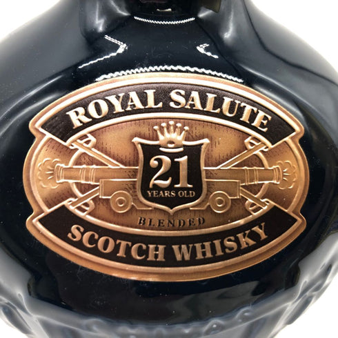 ロイヤルサルート 21年 青陶器 700ml 40% 1359g ROYAL SALUTE【E3】