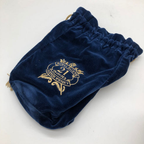 ロイヤルサルート 21年 青陶器 700ml 40% 1359g ROYAL SALUTE【E3】